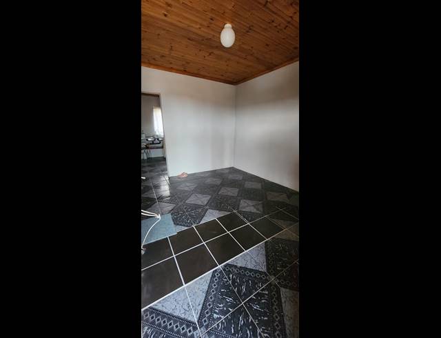 2 BEDROOM HOUSE FOR SALE IN MONTFORD